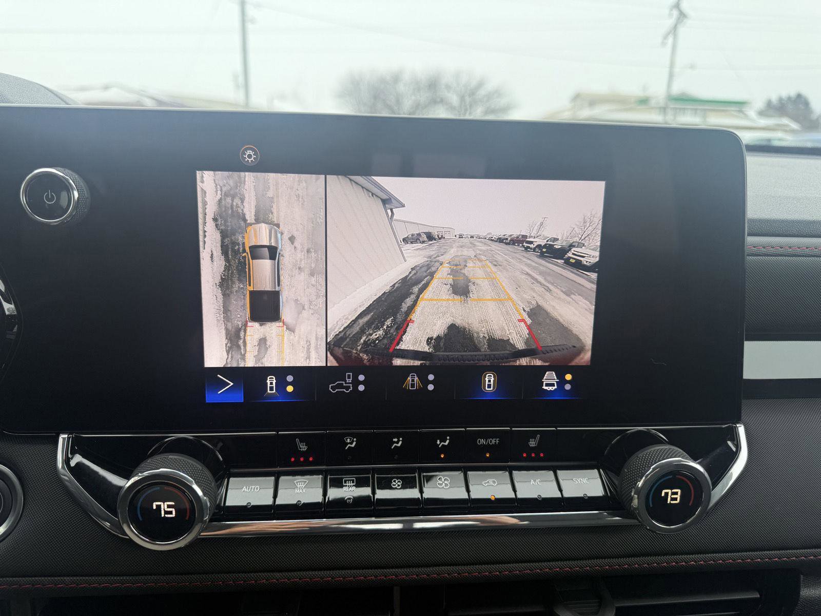 Used 2024 Chevrolet Colorado Z71 w/ Z71 Convenience Package 2 image 19