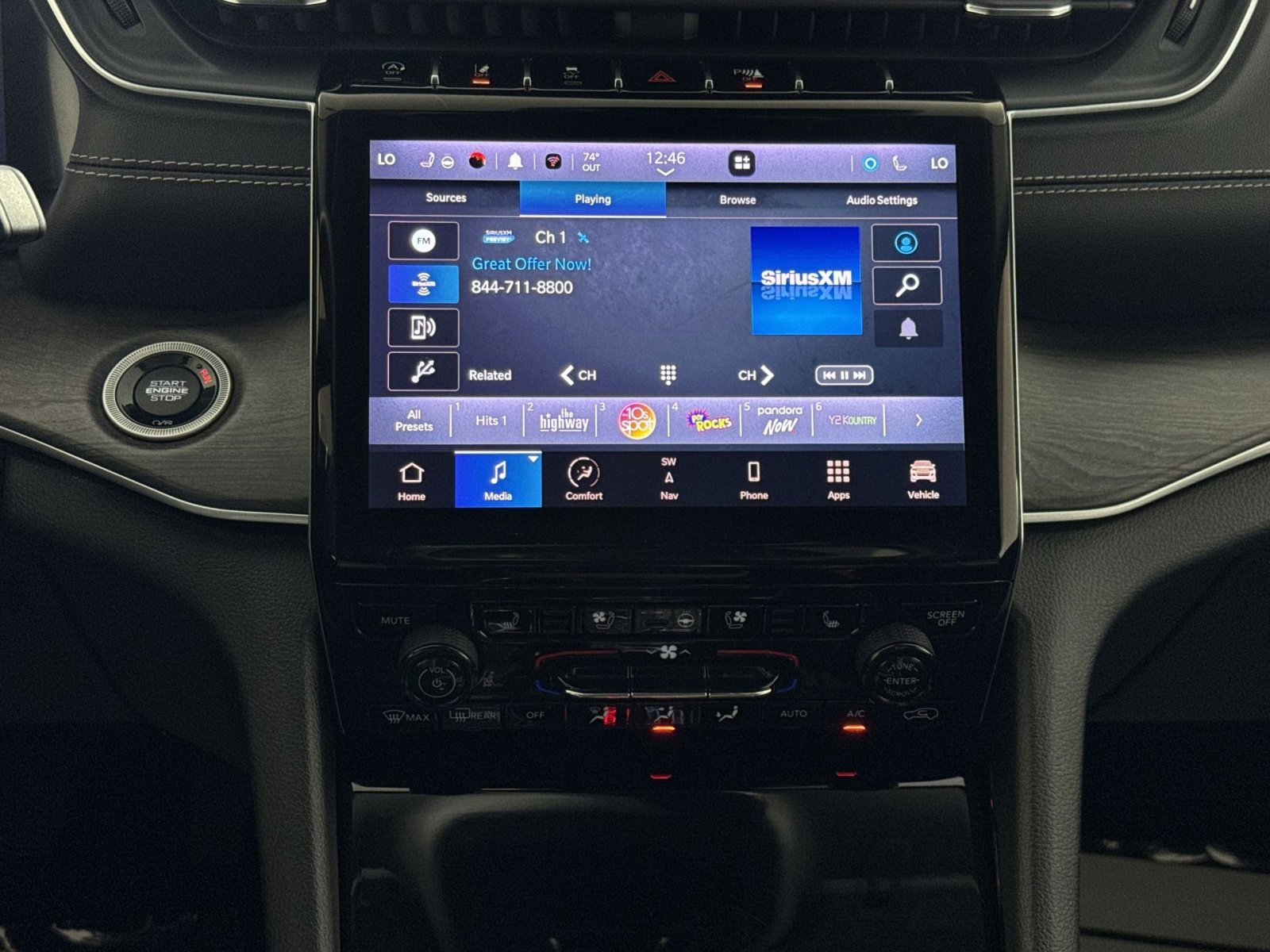 Used 2023 Jeep Grand Cherokee L Limited w/ Luxury Tech Group II AWD/4WD image 18