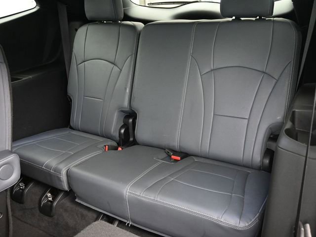 Used 2024 Buick Enclave Premium image 28