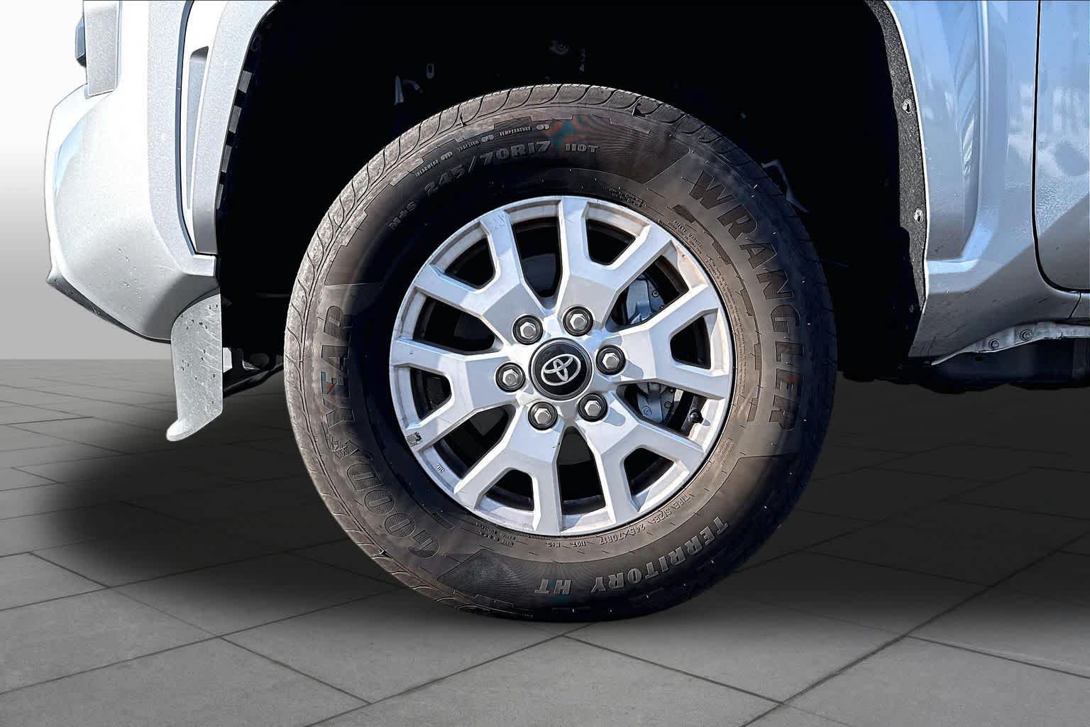 Certified 2026 Toyota Tacoma SR5 RWD image 9