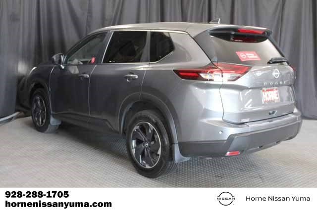 Used 2025 Nissan Rogue SV image 15