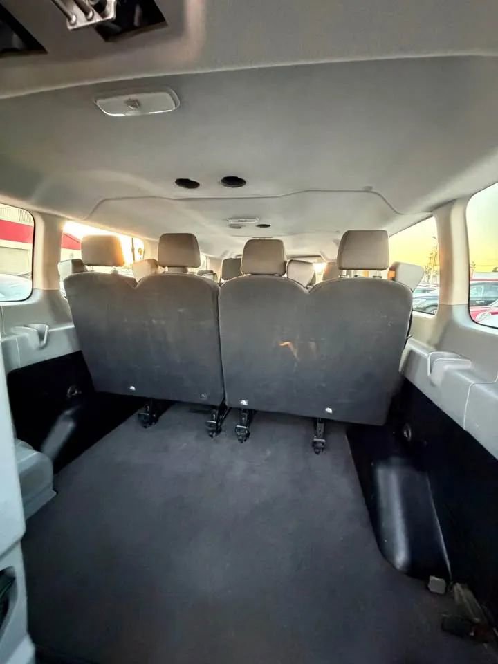 Used 2019 Ford Transit 350 XLT image 10