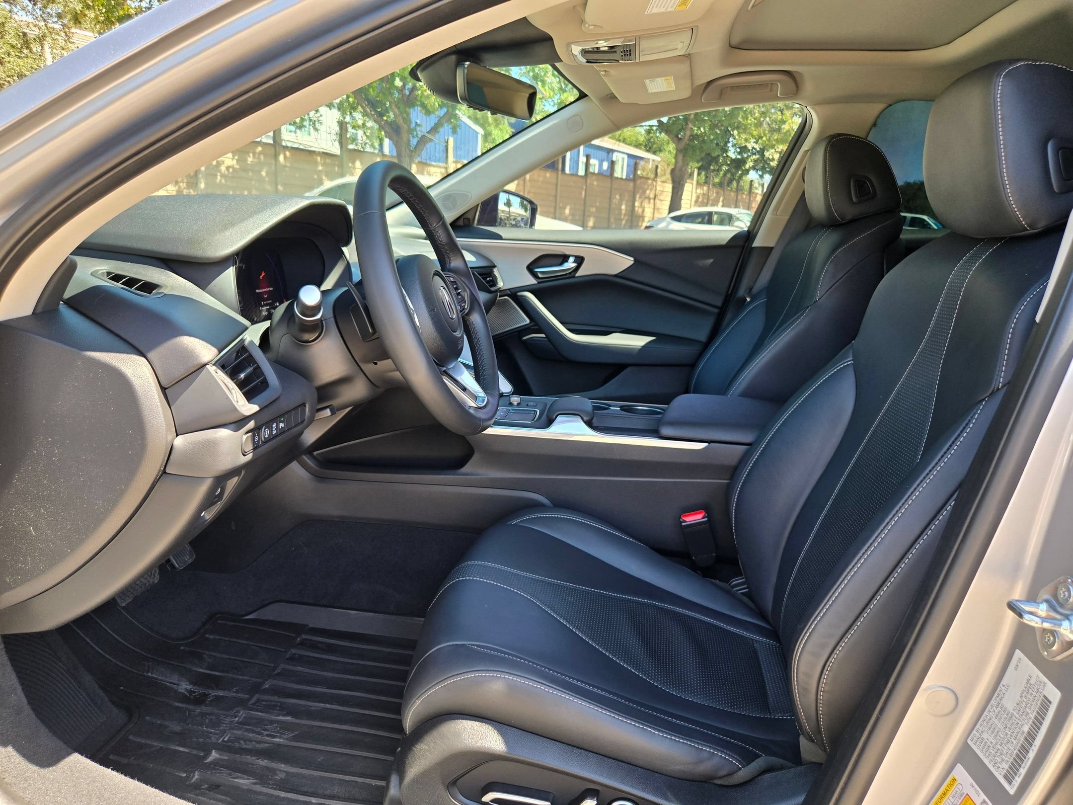 Certified 2025 Acura TLX w/ Technology Package FWD image 9