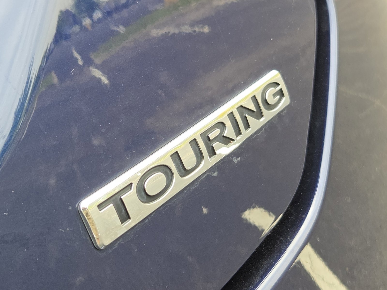 Certified 2025 Honda Pilot Touring image 17