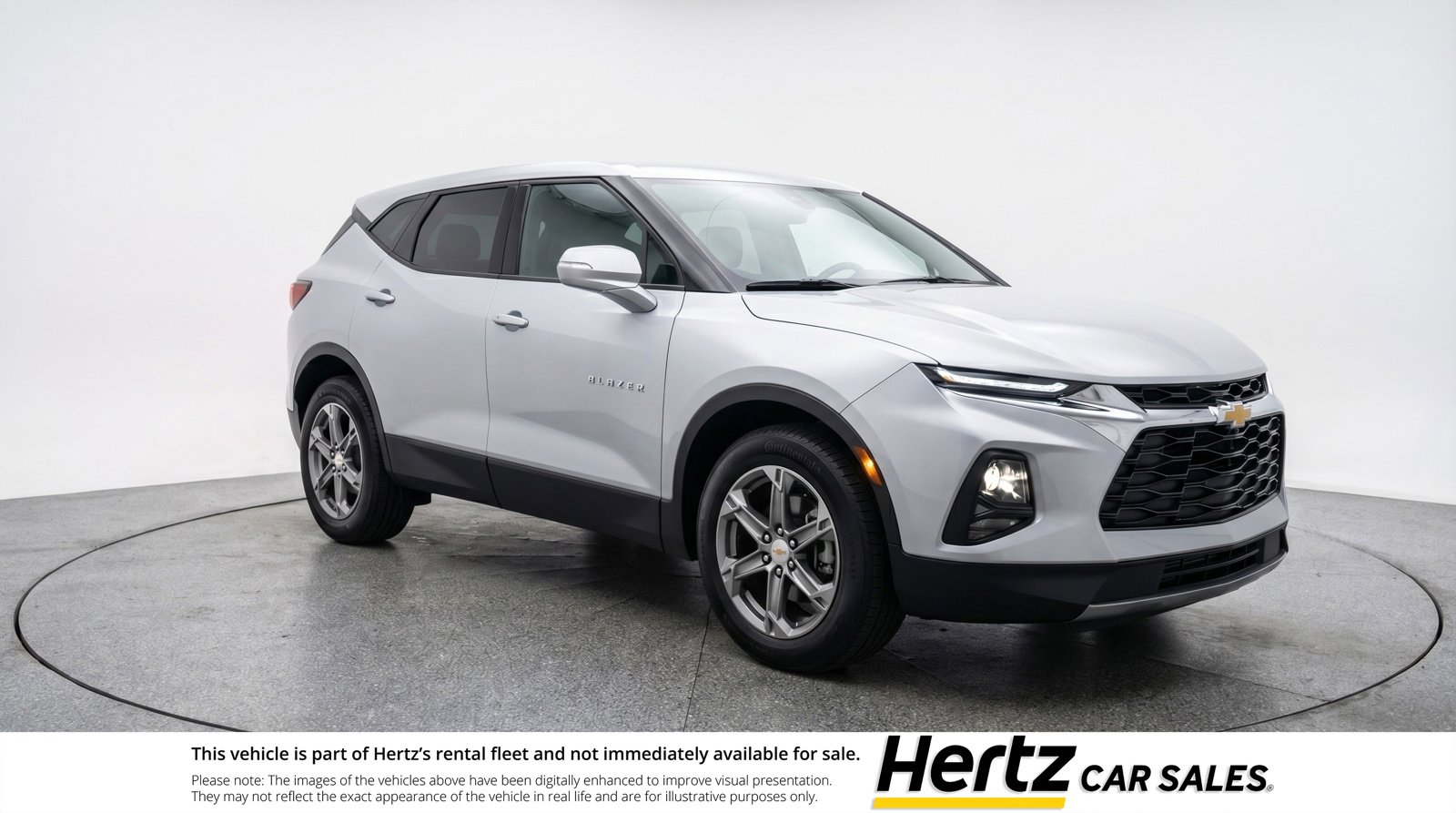 Used 2025 Chevrolet Blazer LT image 1