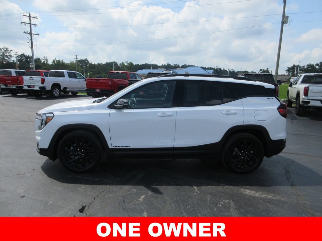 Certified 2024 GMC Terrain SLT w/ Infotainment Package II FWD image 10