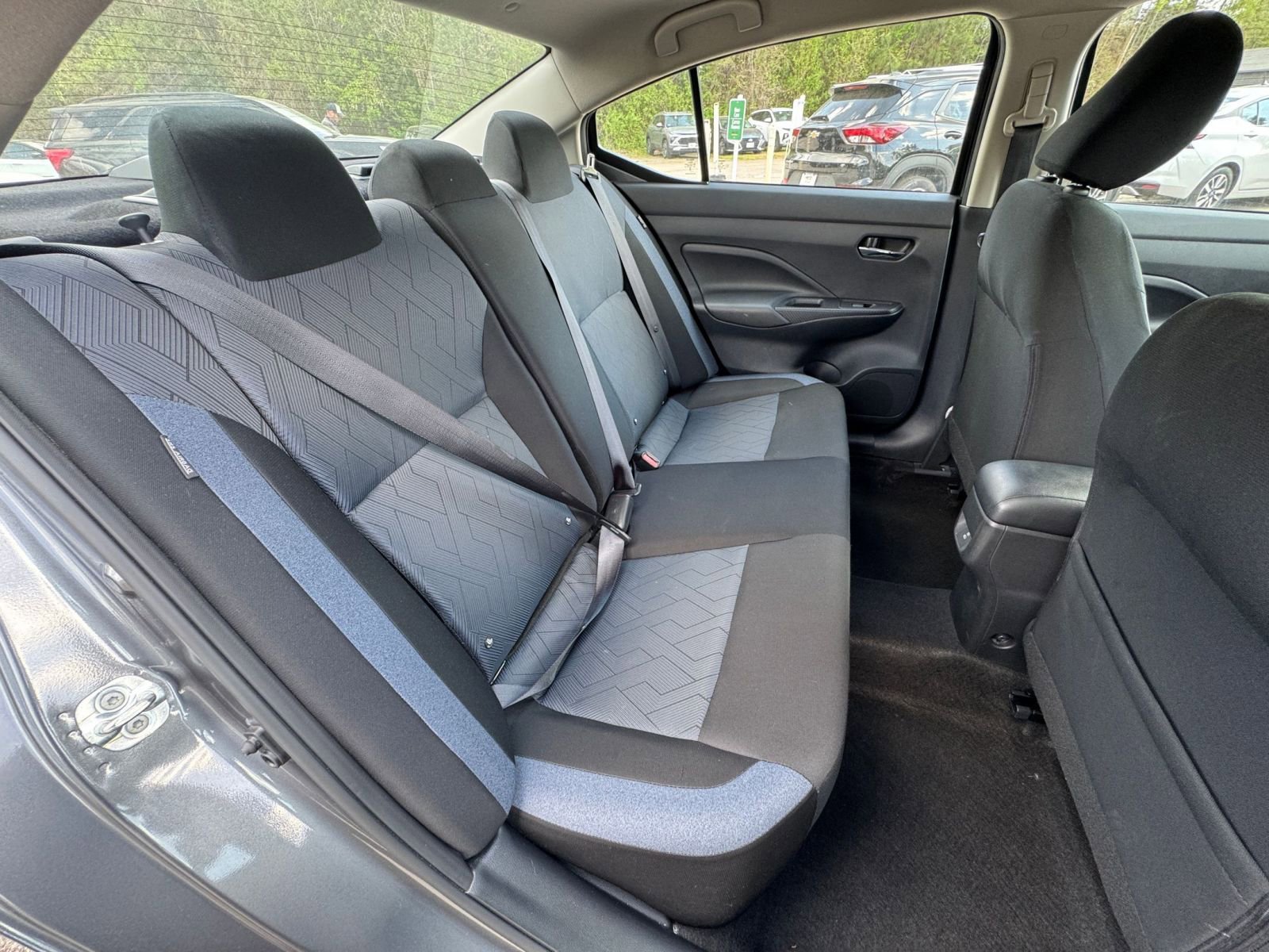 Used 2025 Nissan Versa SV image 35