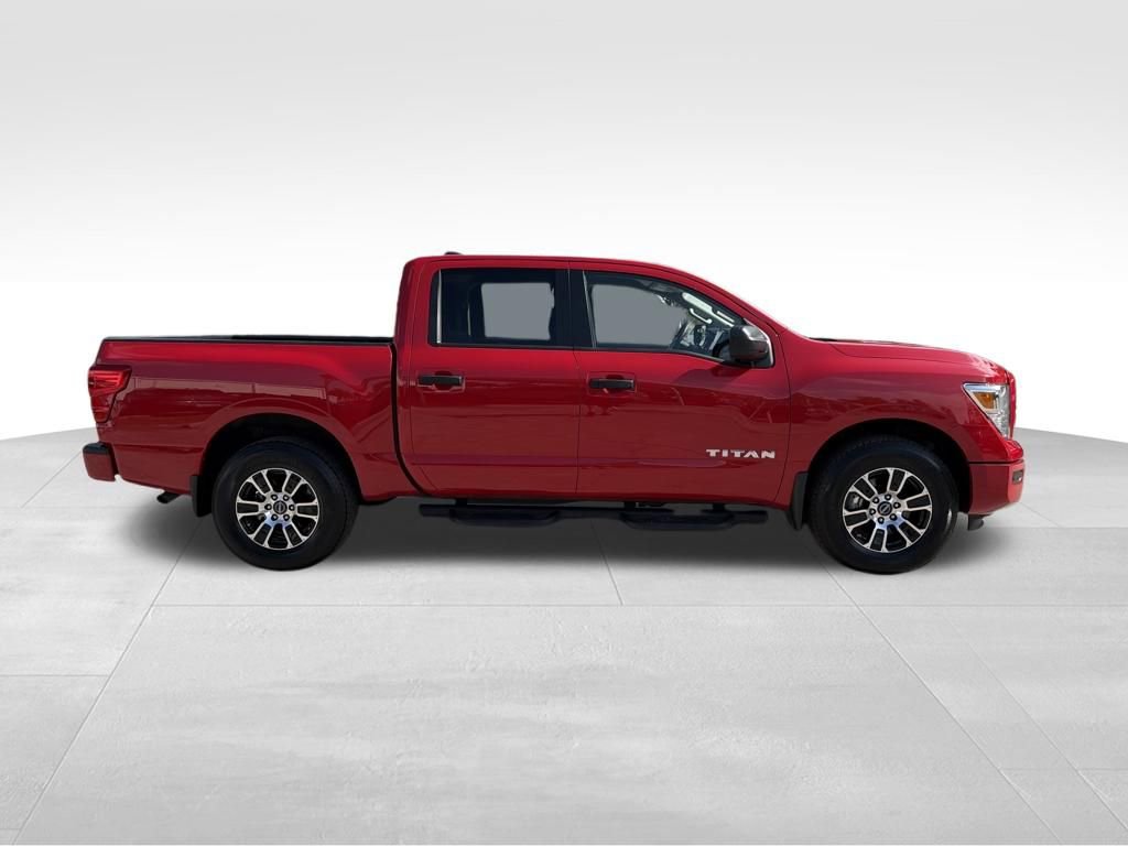 Used 2024 Nissan Titan SV w/ Accessory Utility Package image 9