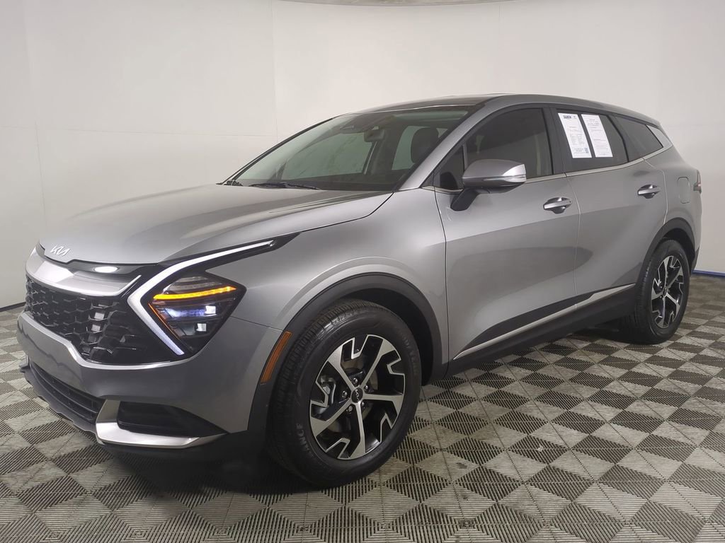 Used 2024 Kia Sportage EX image 9