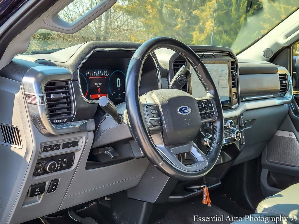 Used 2021 Ford F150 Lariat w/ Max Trailer Tow Package image 9