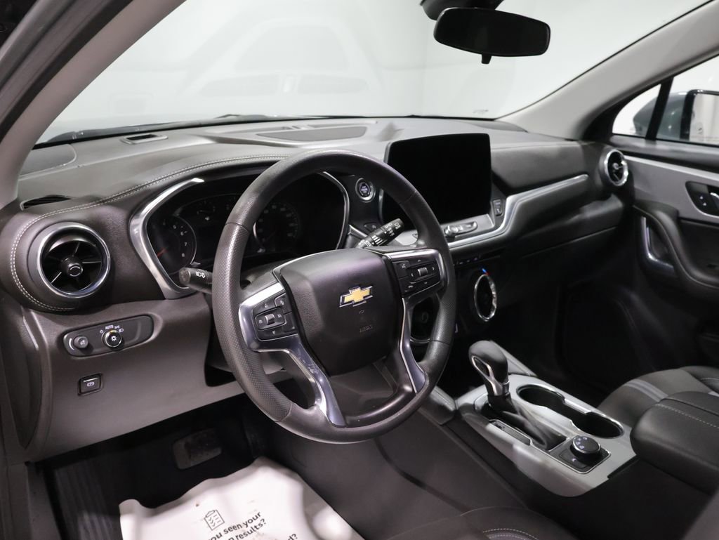 Used 2023 Chevrolet Blazer LT image 16