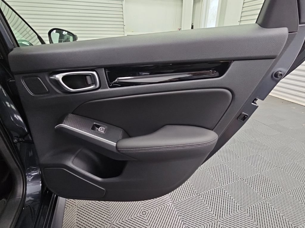 Used 2025 Honda Civic Sport Touring image 36