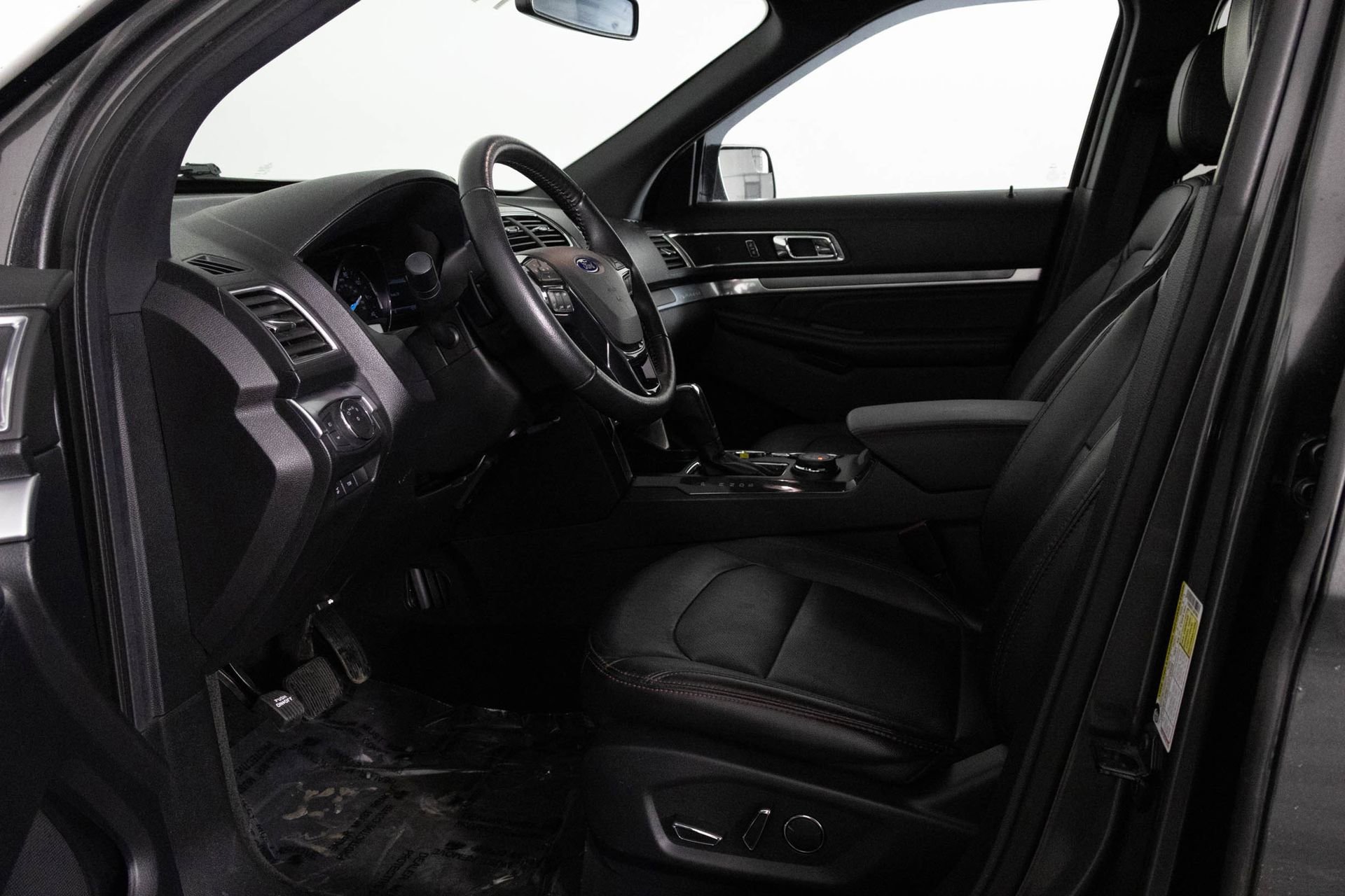 Used 2018 Ford Explorer Sport image 19