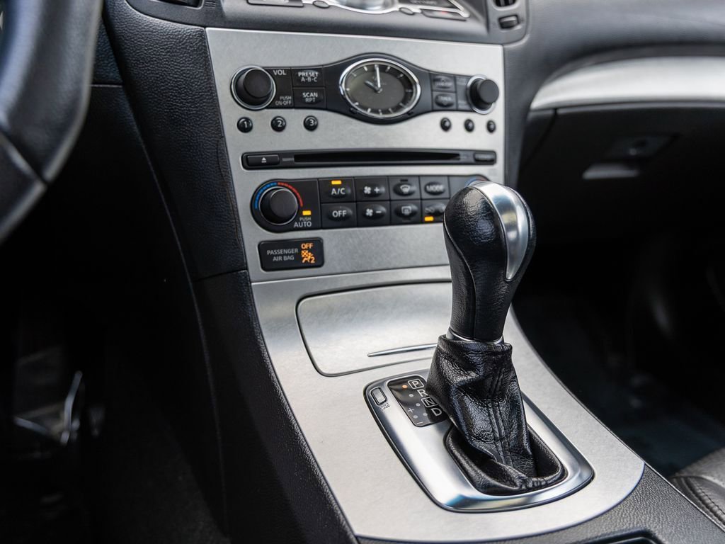 Used 2008 INFINITI G37 Journey image 13