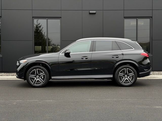 Used 2026 Mercedes-Benz GLC 300 4MATIC image 4