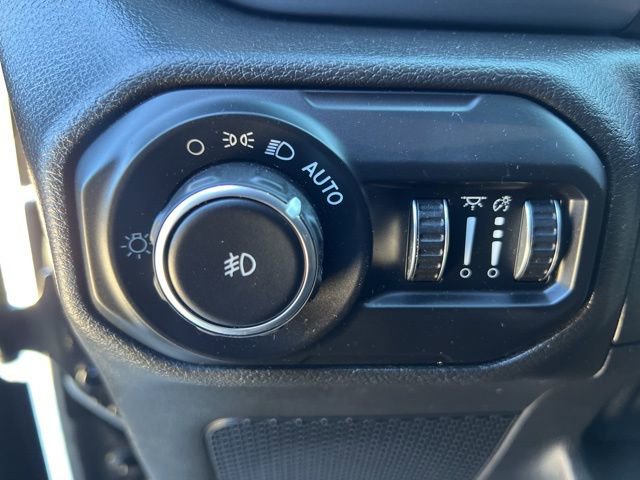 Certified 2021 Jeep Wrangler Unlimited Sport AWD/4WD image 15