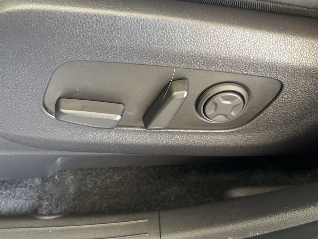 Certified 2024 Kia Carnival SX image 50