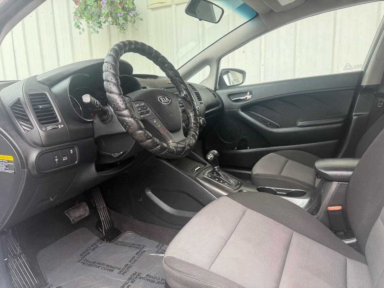 Used 2016 Kia Forte EX FWD image 11