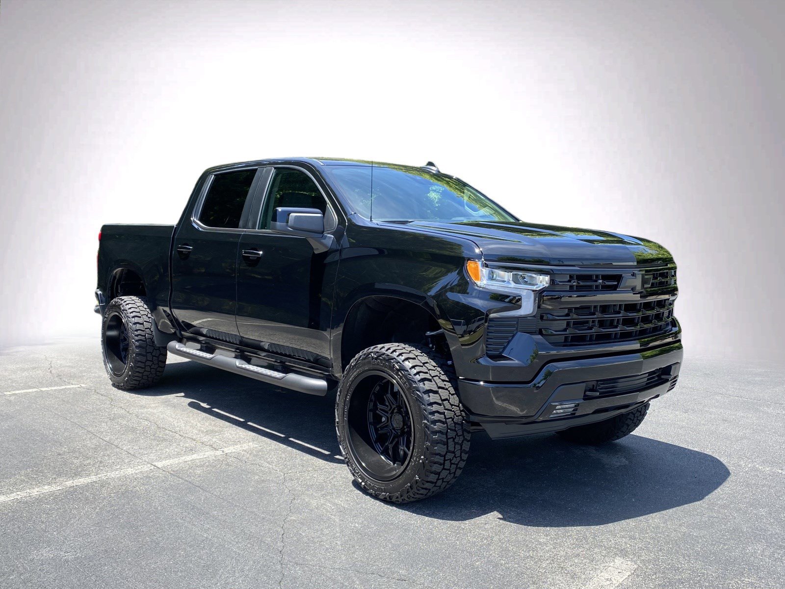 Used 2026 Chevrolet Silverado 1500 RST w/ RST Select Package AWD/4WD image 2