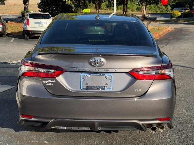 Used 2023 Toyota Camry SE w/ Convenience Package FWD image 4