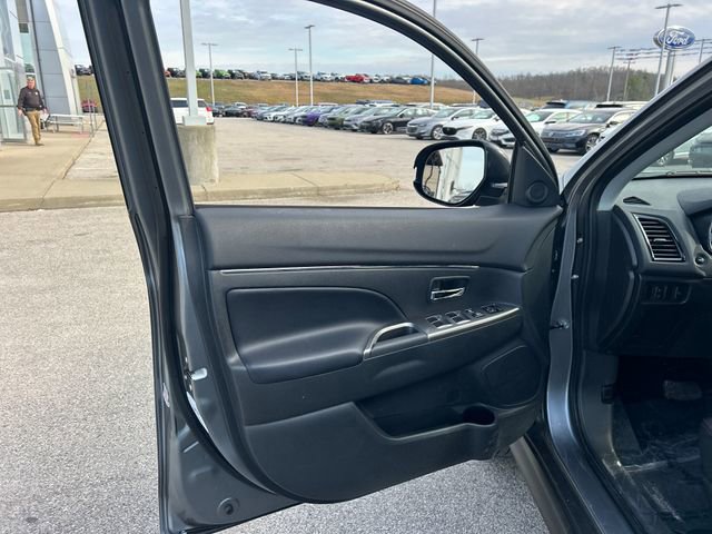 Used 2025 Mitsubishi Outlander Sport SE image 31