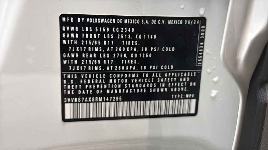 Used 2024 Volkswagen Tiguan S image 32