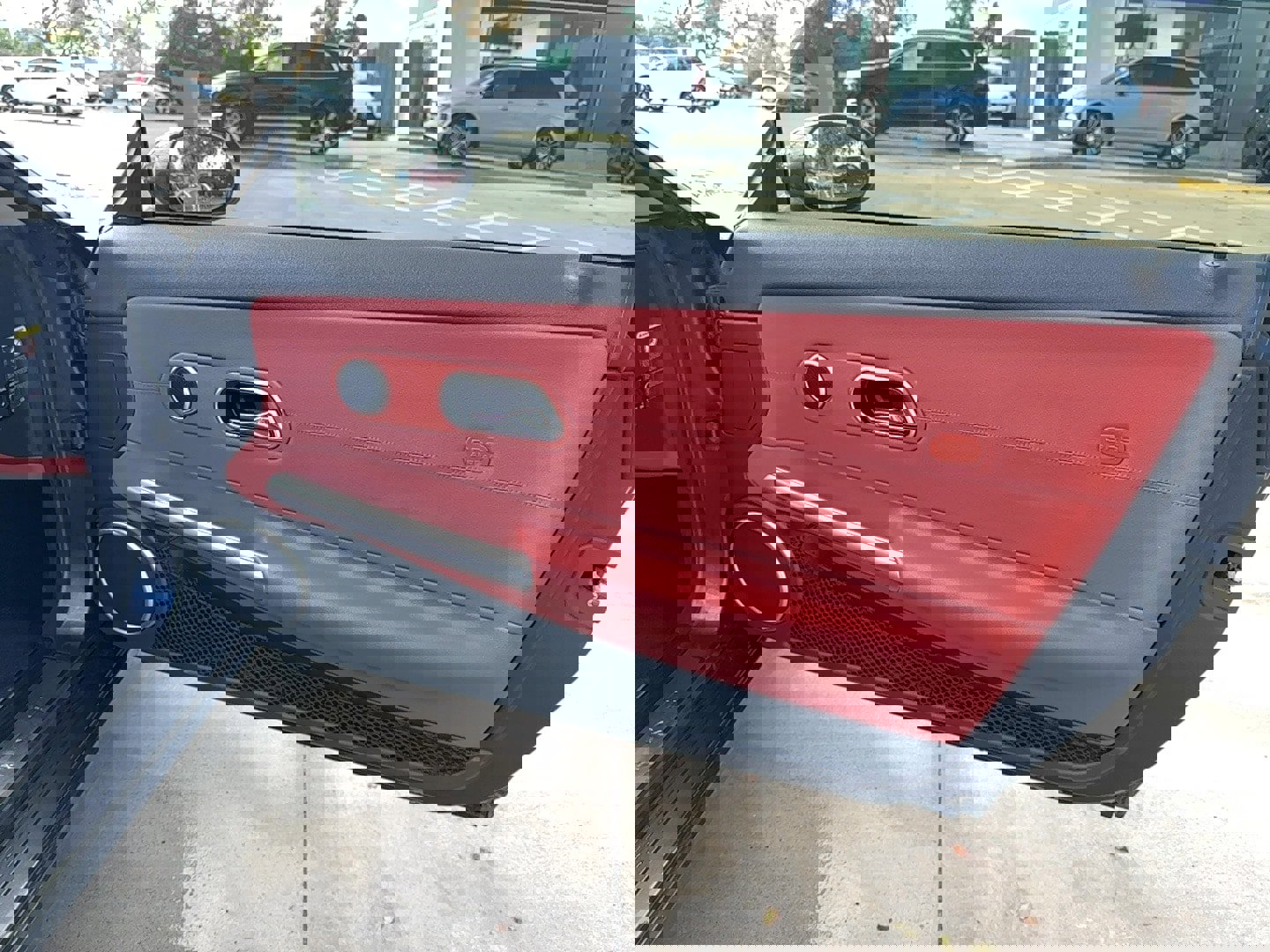 Used 2005 Chrysler Crossfire Limited image 13