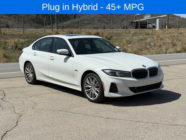 Used 2023 BMW 330e xDrive w/ Driving Assistance Package image 7
