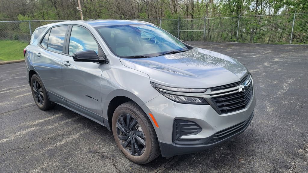 Used 2023 Chevrolet Equinox LS w/ LS Convenience Package image 8
