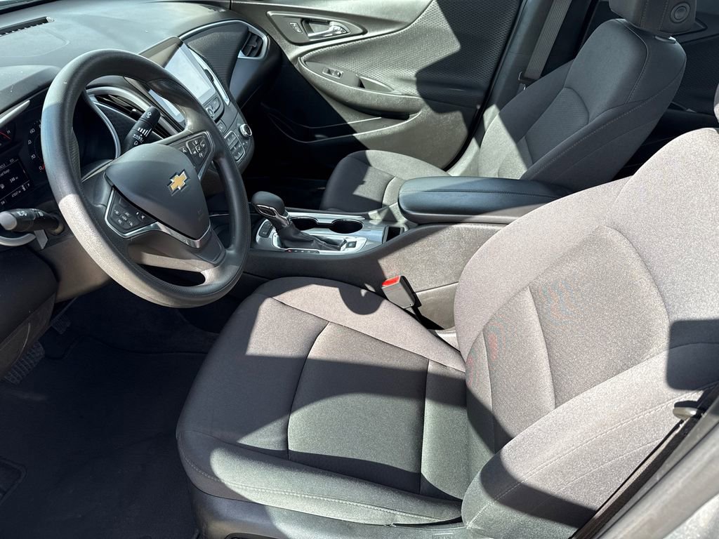 Used 2024 Chevrolet Malibu LT image 19