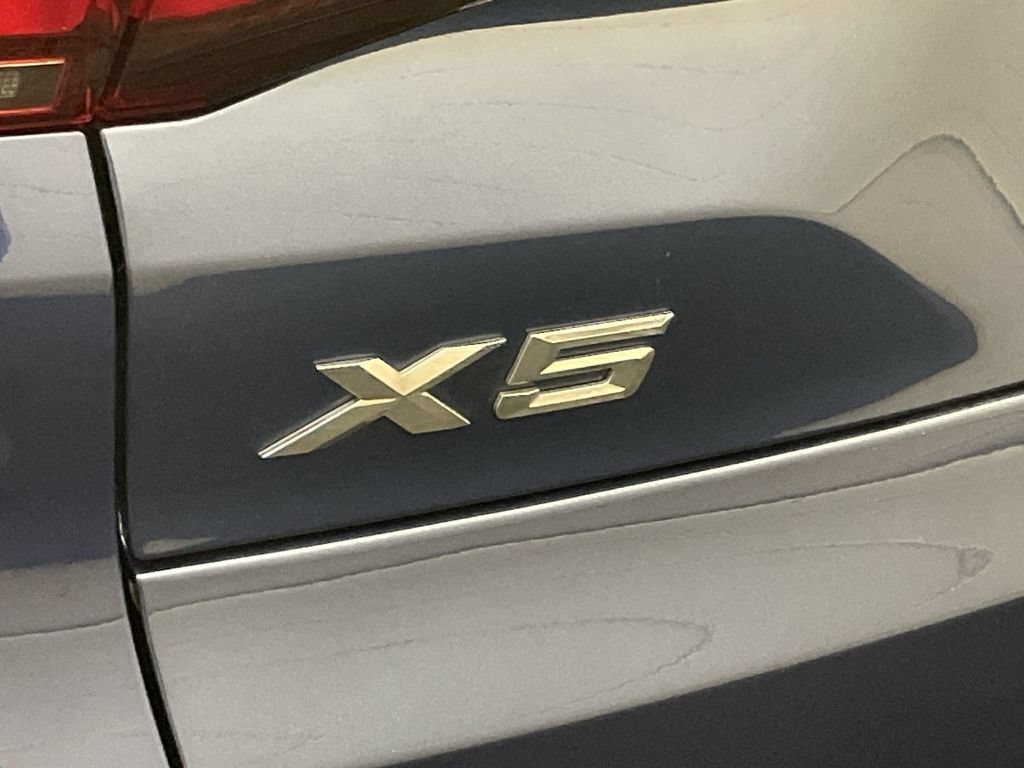 Used 2022 BMW X5 xDrive40i AWD/4WD image 25