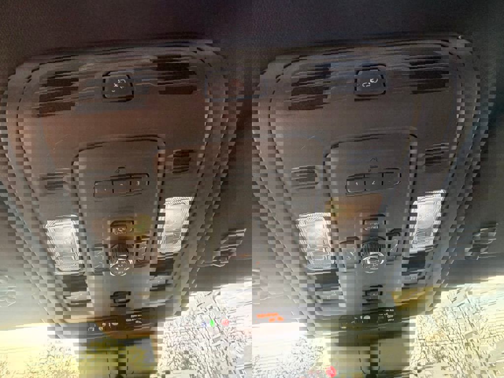 Used 2023 Cadillac Escalade Premium Luxury image 20