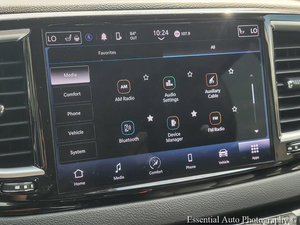 Certified 2023 Chrysler Pacifica Touring-L FWD image 21