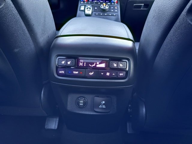 Used 2023 Hyundai Palisade Limited image 17