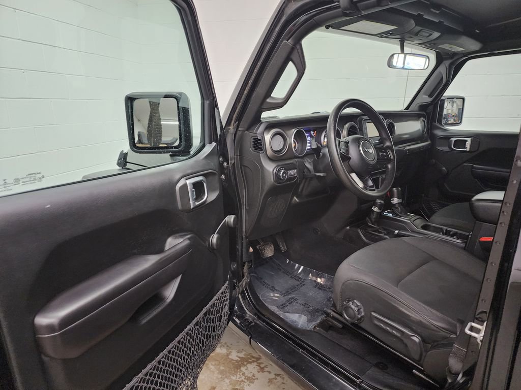 Used 2018 Jeep Wrangler Unlimited Sport image 10