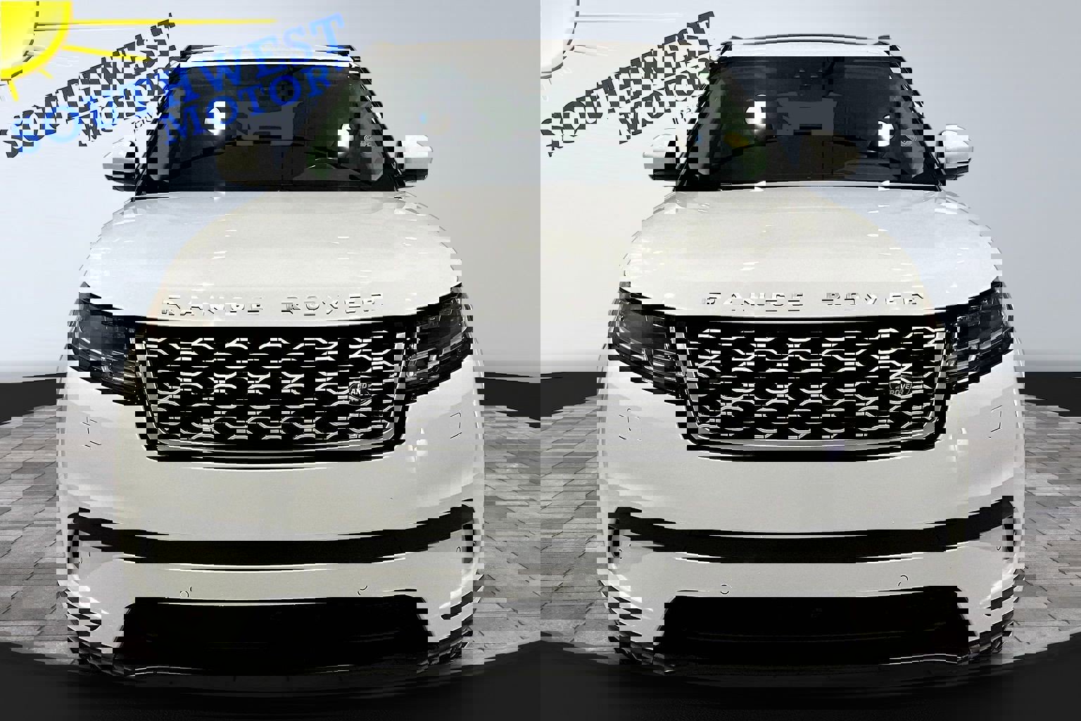 Used 2019 Land Rover Range Rover Velar S image 2