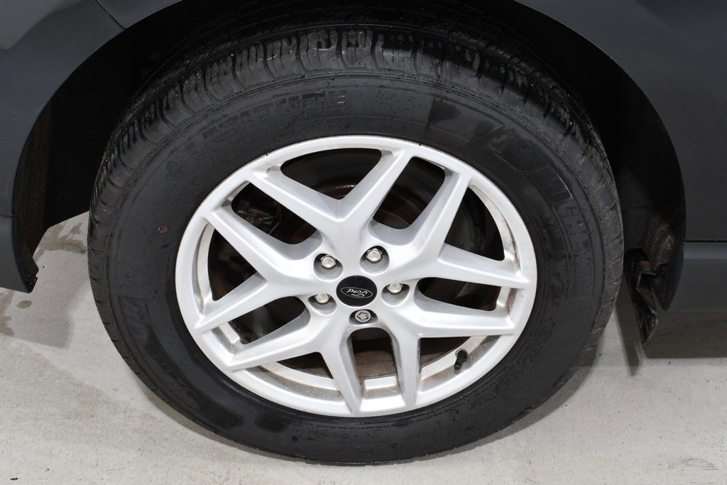 Used 2023 Ford Edge SEL w/ Convenience Package image 24