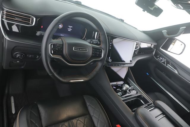 Used 2025 Jeep Grand Wagoneer L Series III w/ Rear Seat Video Group 1 image 18