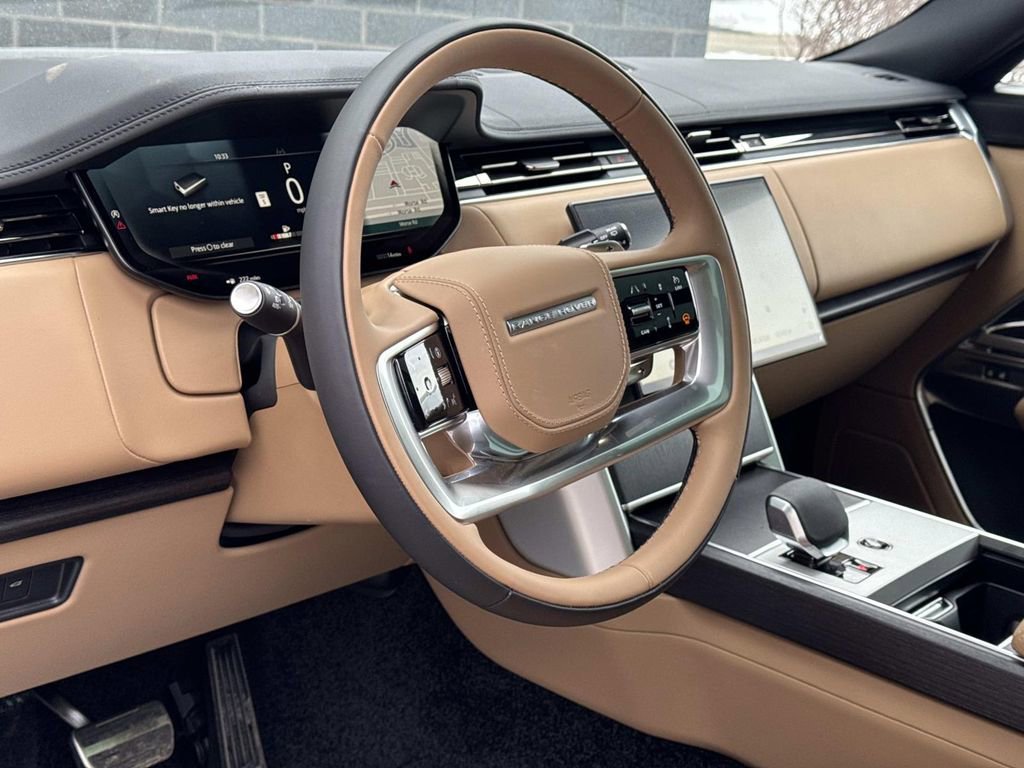 New 2026 Land Rover Range Rover SE image 21