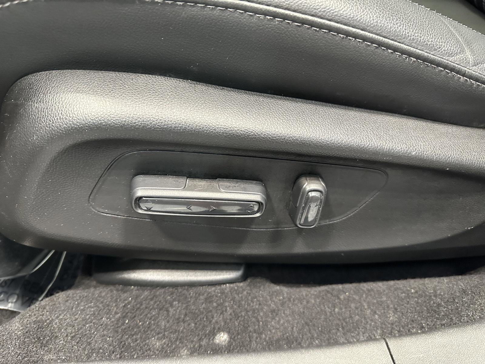 Certified 2023 Honda HR-V EX-L image 14