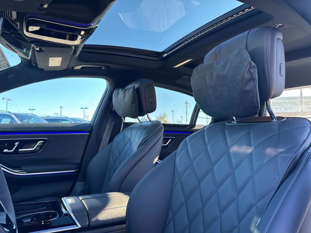 New 2025 Mercedes-Benz S 580 4MATIC Sedan image 19
