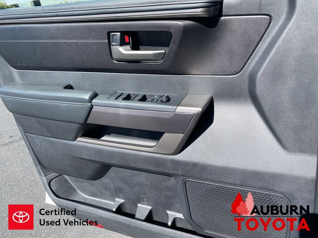Used 2022 Toyota Tundra SR5 w/ SR5 Convenience Package AWD/4WD image 32
