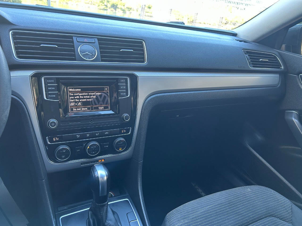 Used 2017 Volkswagen Passat 1.8T S image 16