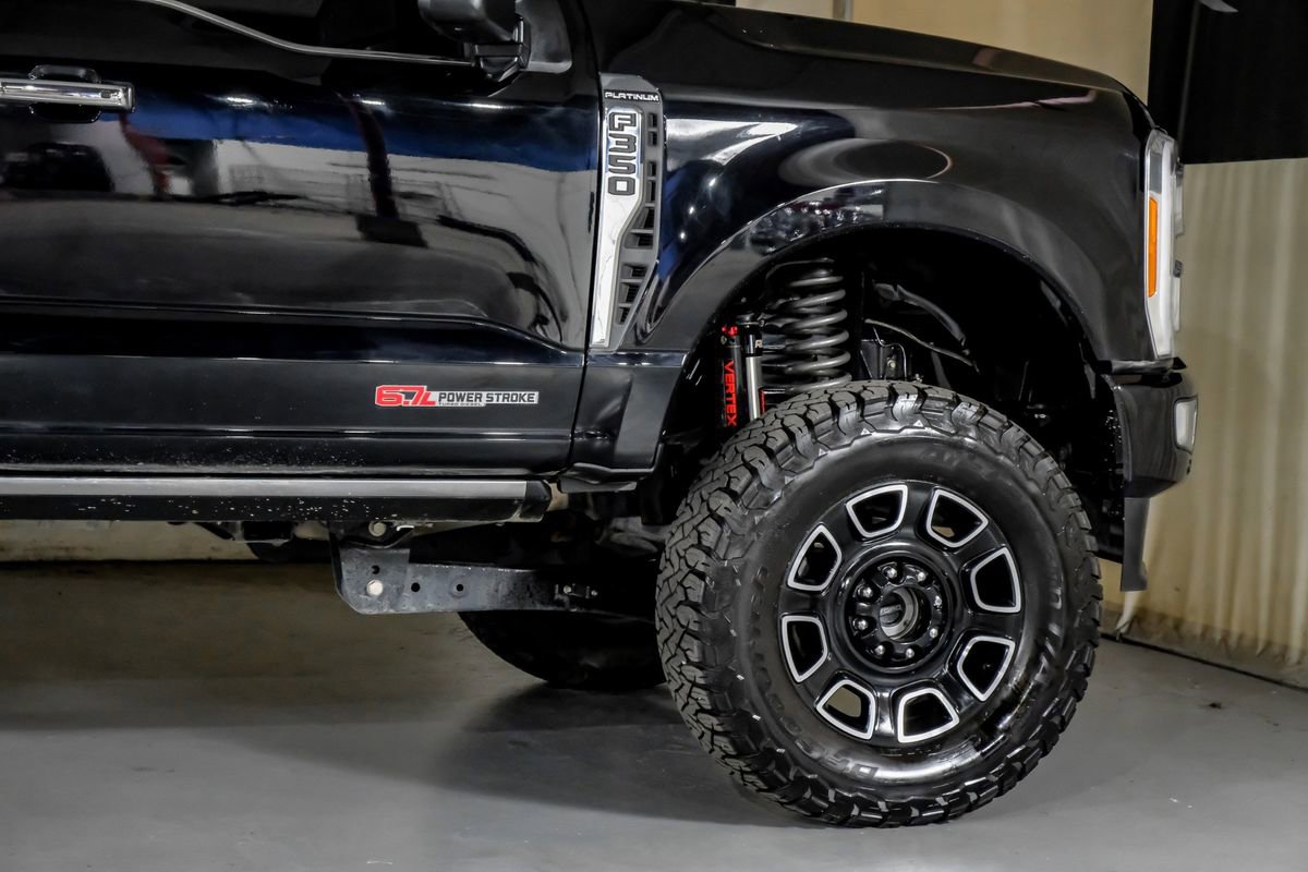 Used 2023 Ford F350 Platinum AWD/4WD image 7