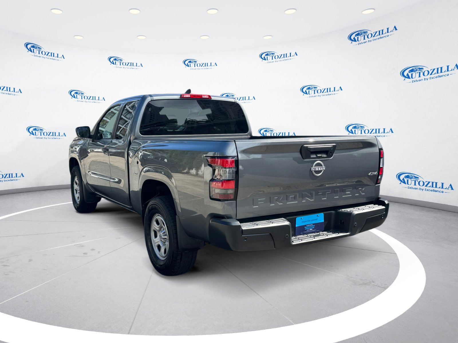 Used 2024 Nissan Frontier S w/ Technology Package image 3