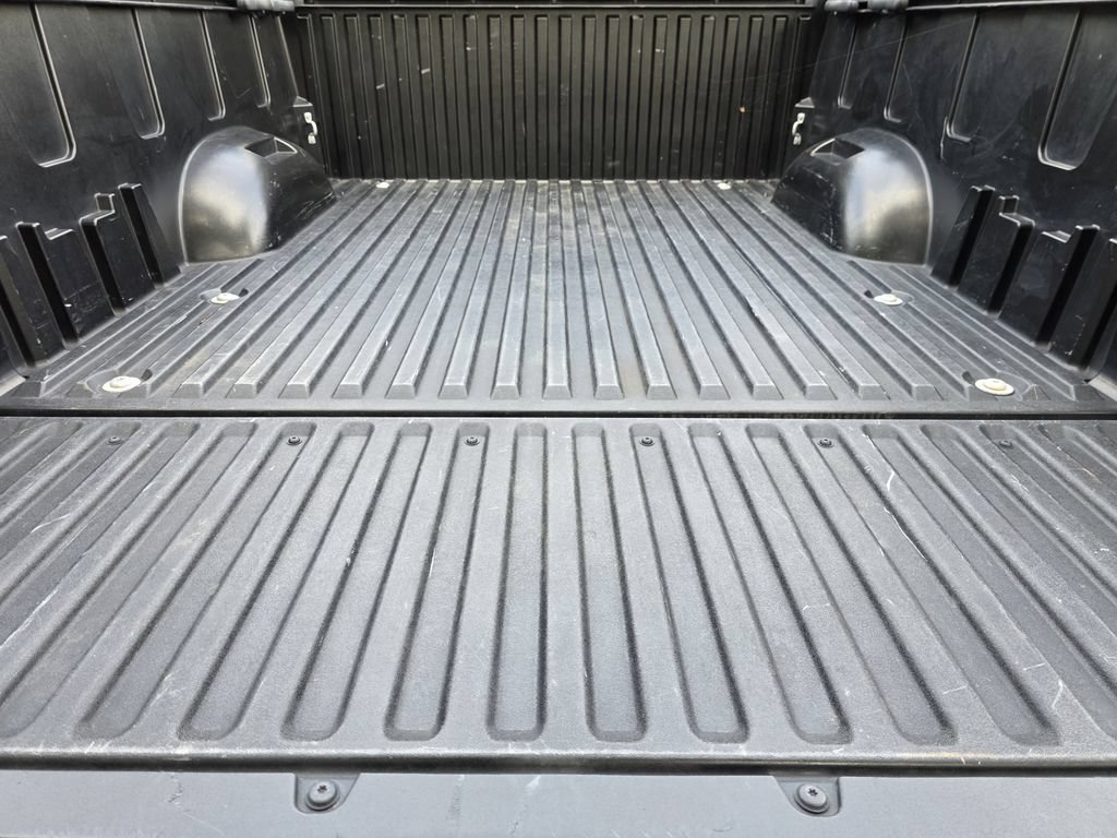 Used 2022 Toyota Tundra SR5 w/ Convenience Package RWD image 26