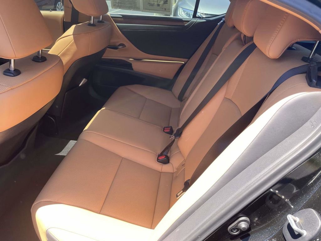 Used 2025 Lexus ES 350 w/ Premium Package FWD image 23
