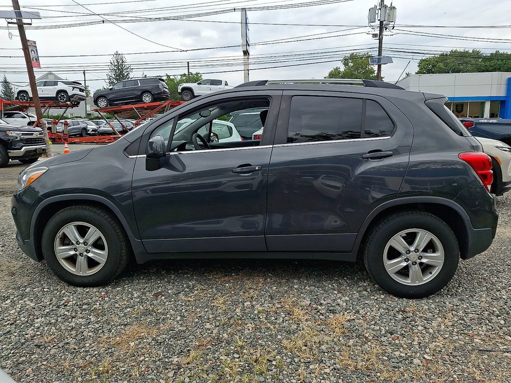 Used 2017 Chevrolet Trax LT FWD image 4