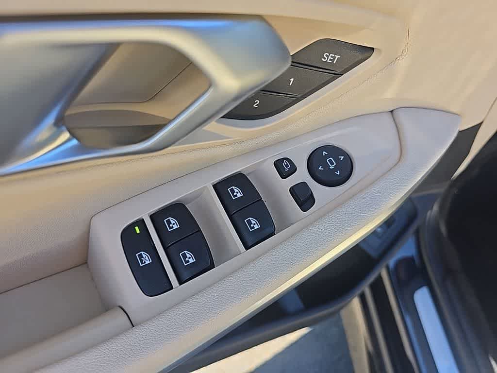 Used 2020 BMW 330i xDrive Sedan w/ Driving Assistance Package image 14