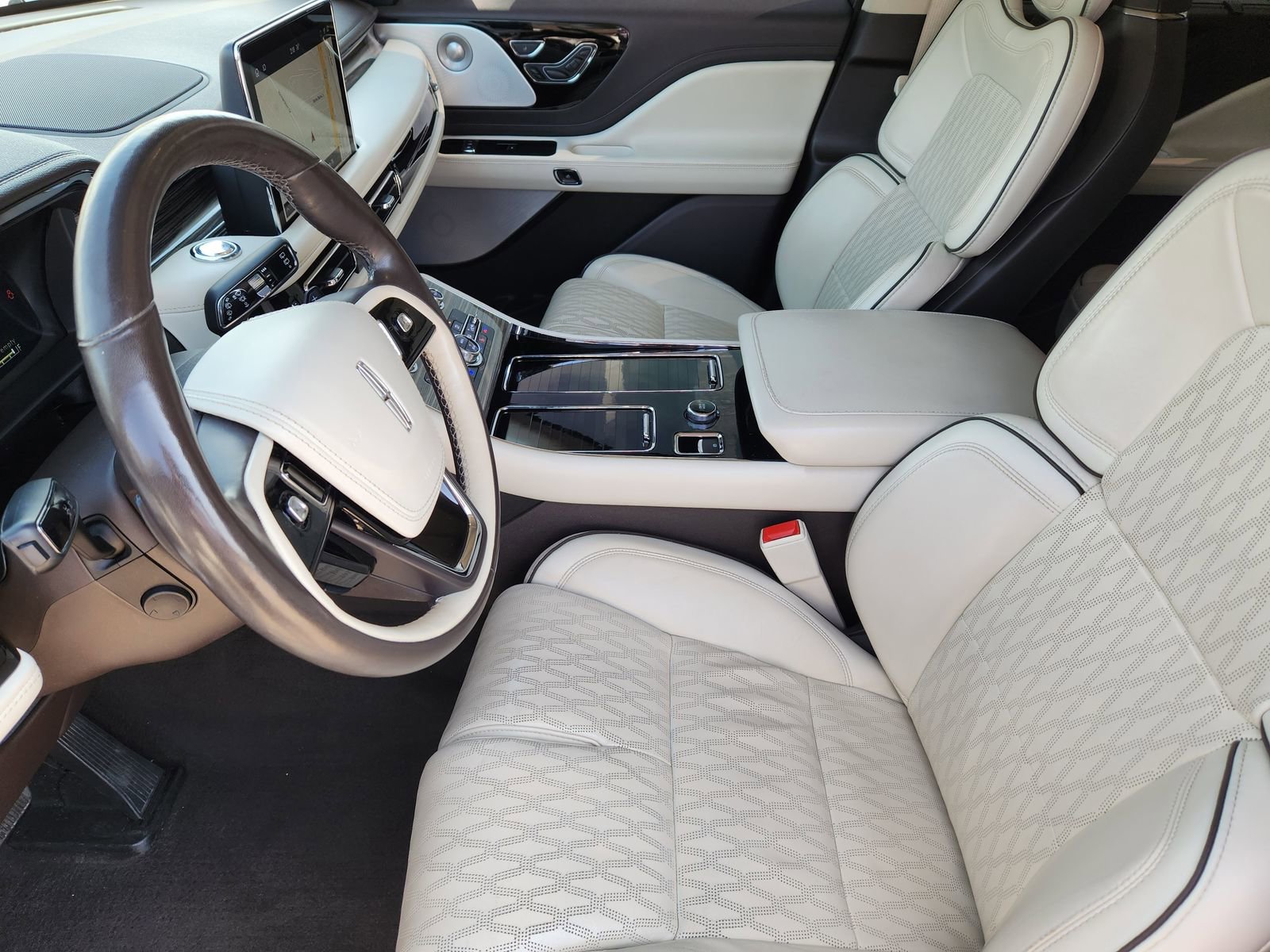 Used 2020 Lincoln Aviator Black Label w/ Dynamic Handling Package image 19